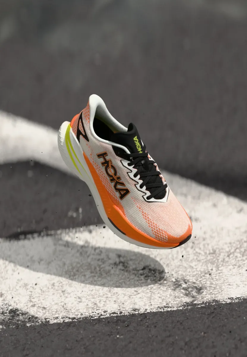 MACH X 3 - Laufschuh Straße - white/neon tangerine