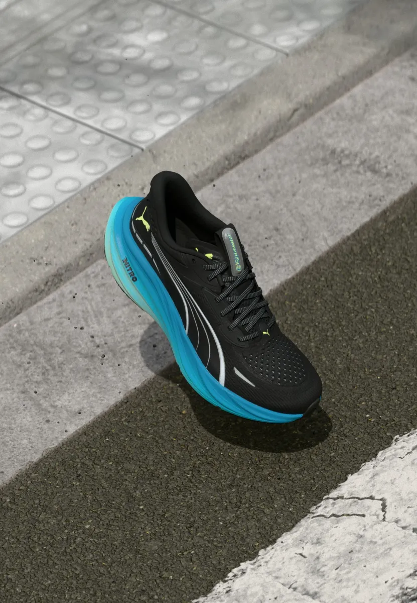 MAGNIFY NITRO 3 - Laufschuh Straße - black/speed blue
