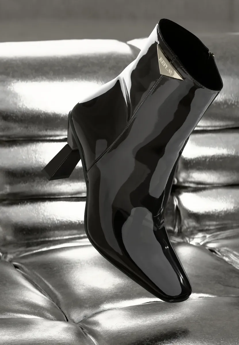 MARTHE - Stiefelette - black
