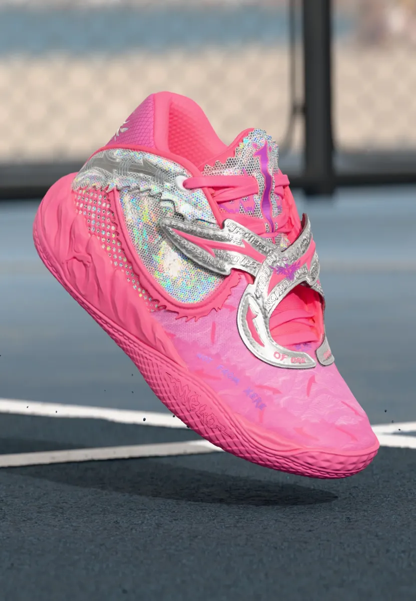 MB05 WORLD TOUR JR UNISEX - Basketballschuh - sun struck/pure magenta