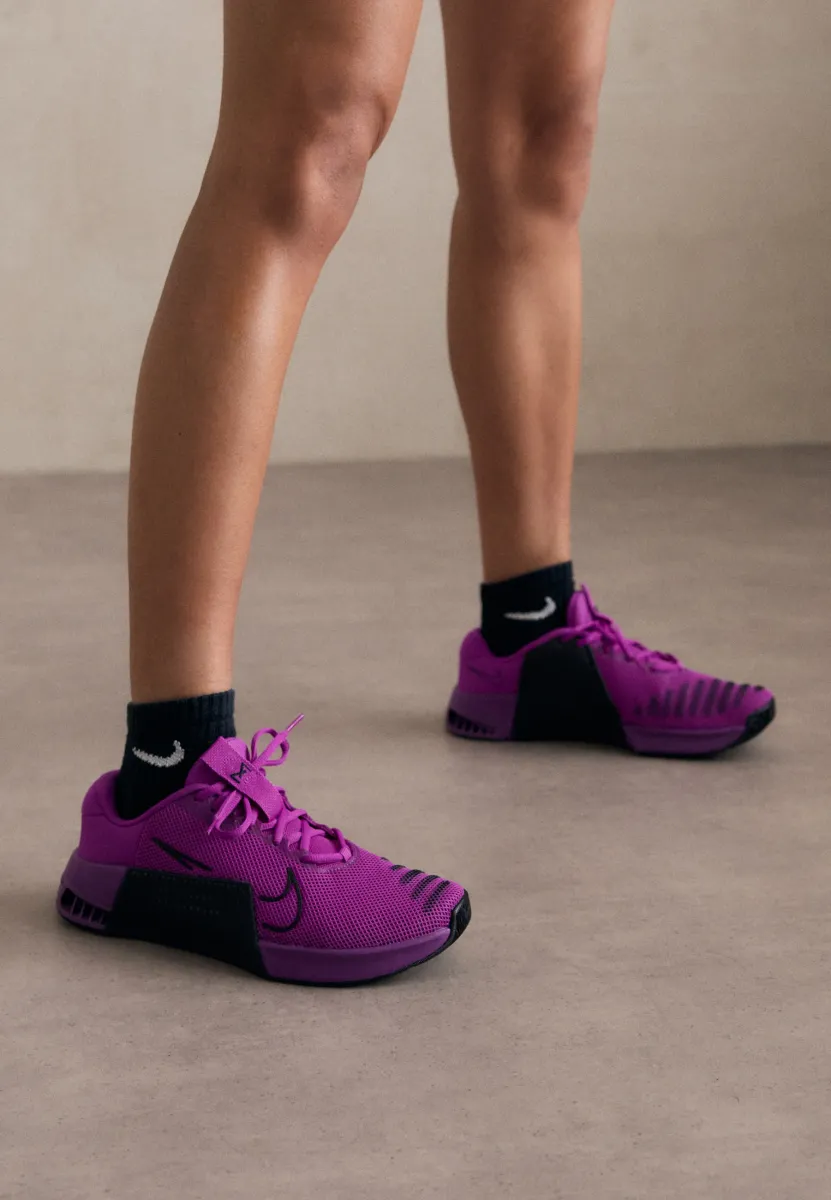 METCON 9 - Trainingsschuh - vivid purple/black/bold berry