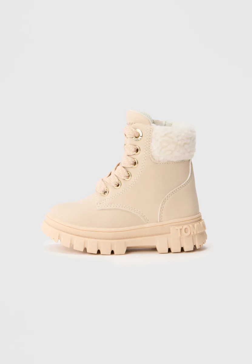 MICHIGAN - Schnürstiefelette - beige