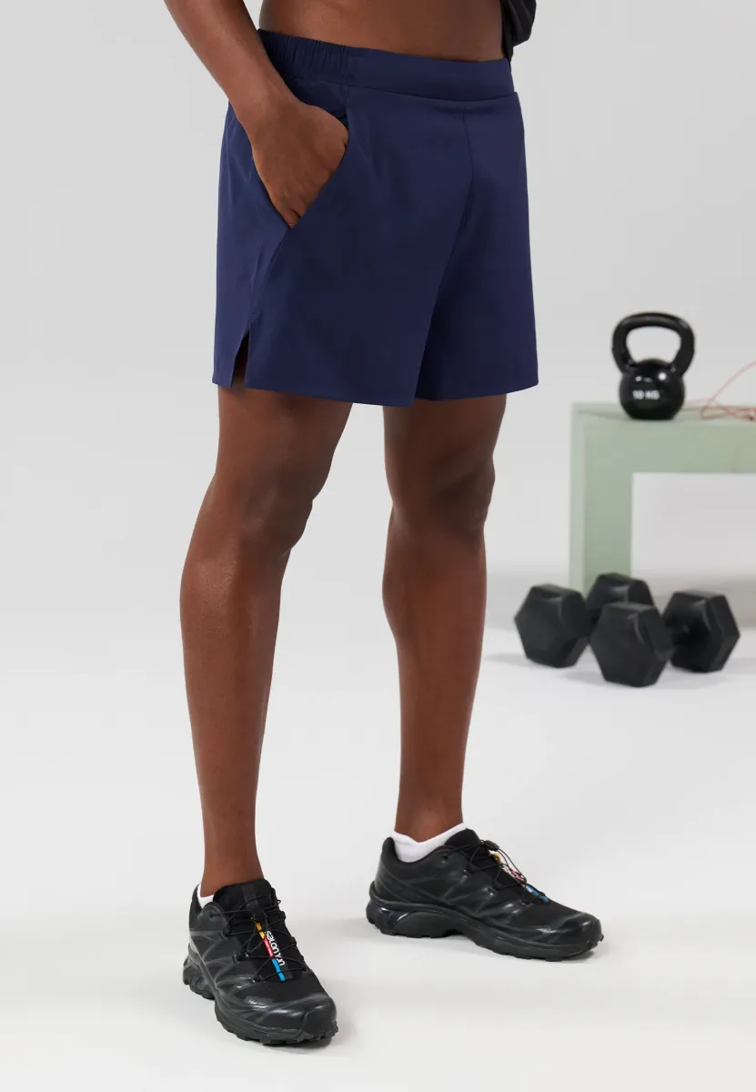 MID LENGTH SPORTS SHORTS WITH POCKETS - Kurze Sporthose - dark blue