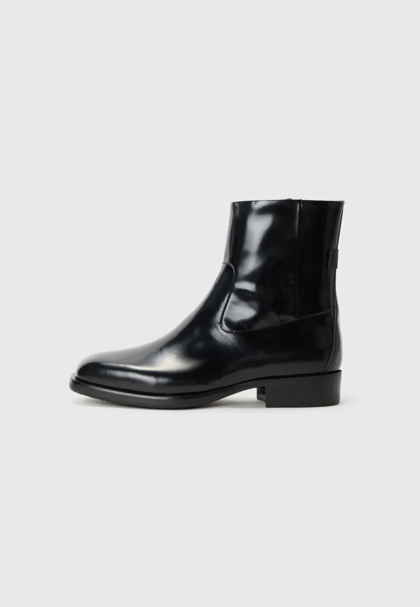 MILTON - Stiefelette - black