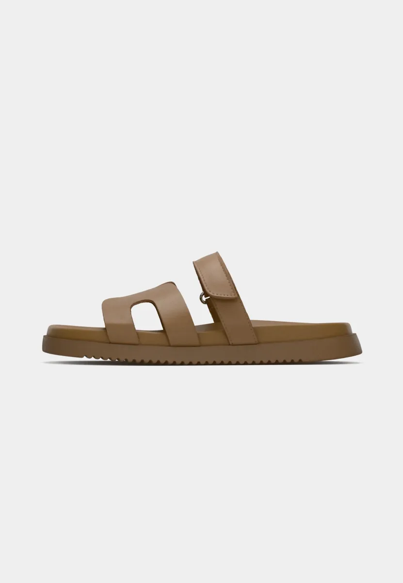 MISSILE - Pantolette flach - cognac