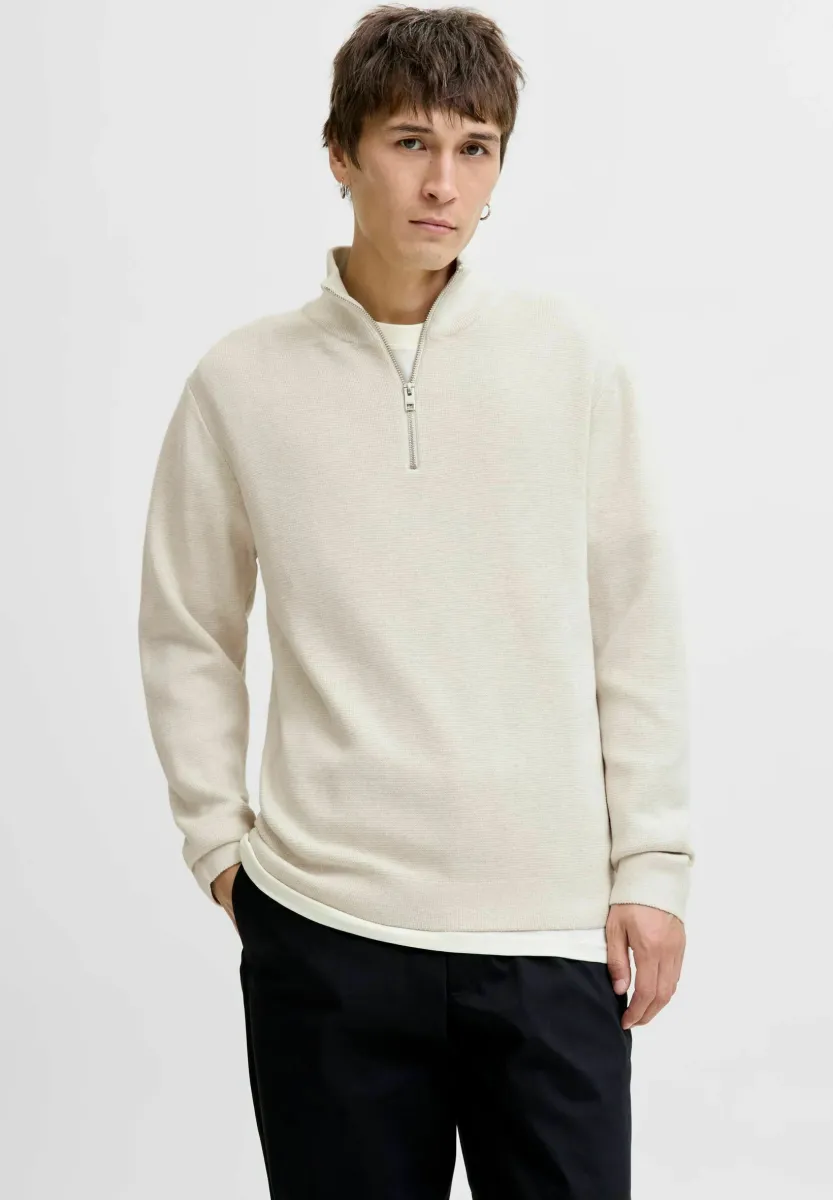 MIT EINFARBIG - Strickpullover - cloud dancer