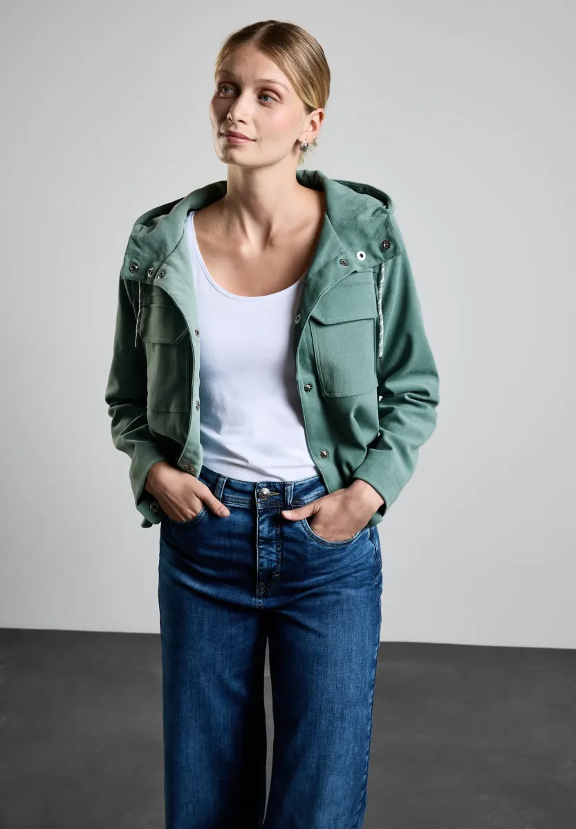 MIT KAPUZE - Leichte Jacke - grün