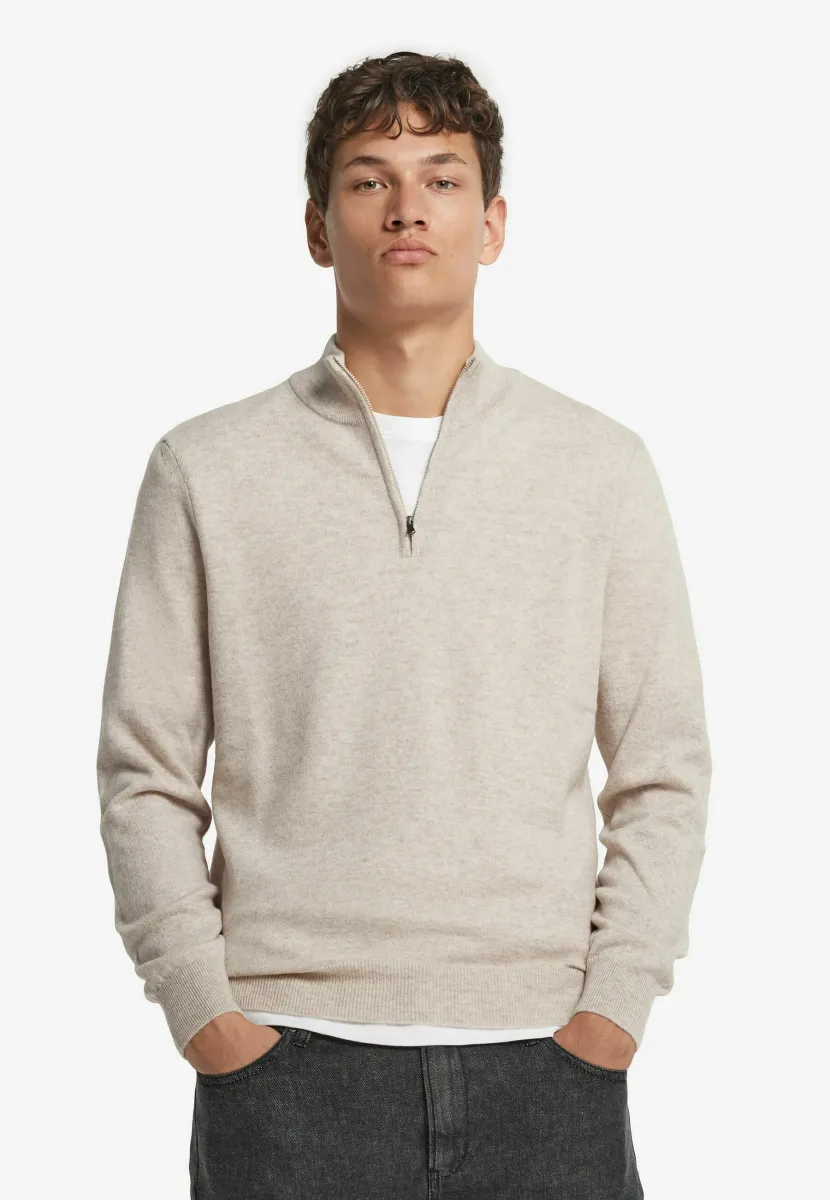 MIT REISSVERSCHLUSSEINSATZ AUS ULTRASOFT - Strickpullover - natural