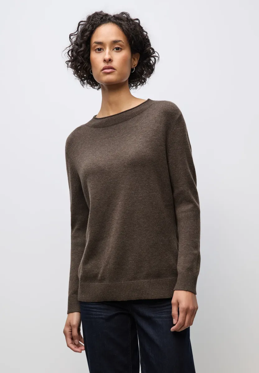 MIT ROLLKANTE - Strickpullover - braun