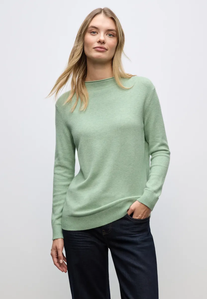 MIT ROLLKANTE - Strickpullover - grün