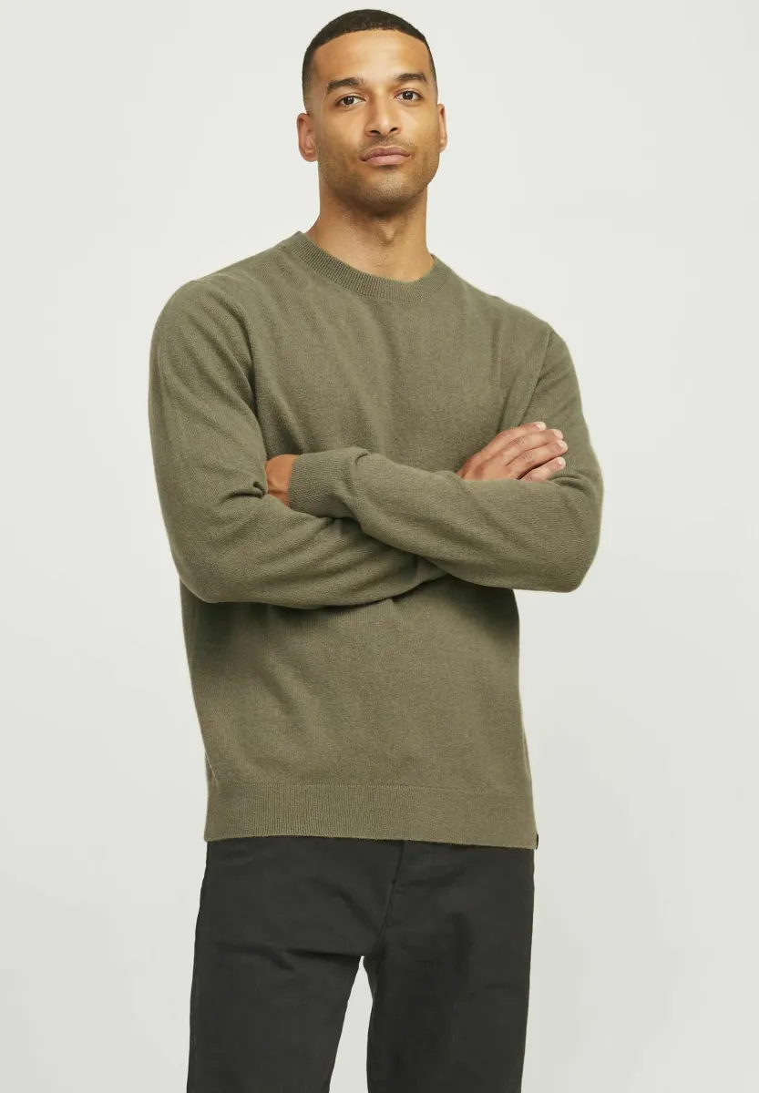 MIT RUNDHALS  - Strickpullover - dusky green
