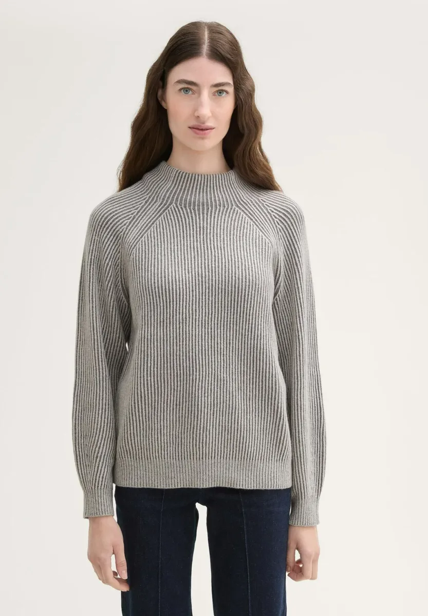 MIT STEHKRAGEN - Strickpullover - explicit grey rib structure