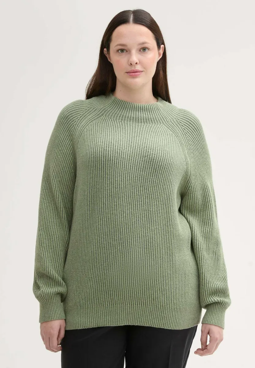 MIT STEHKRAGEN - Strickpullover - pale bark green rib structure