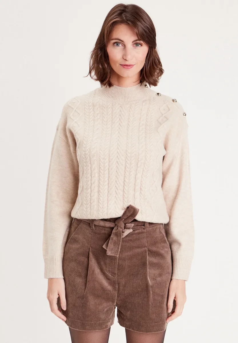 MIT STEHKRAGEN UND ZOPFMUSTER - Strickpullover - sable