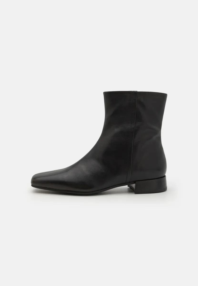 MONA - Stiefelette - black