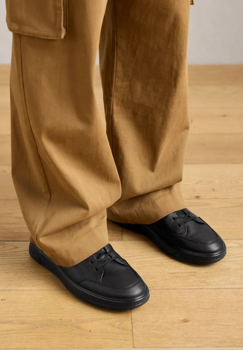 MOVE - Sneaker low - black
