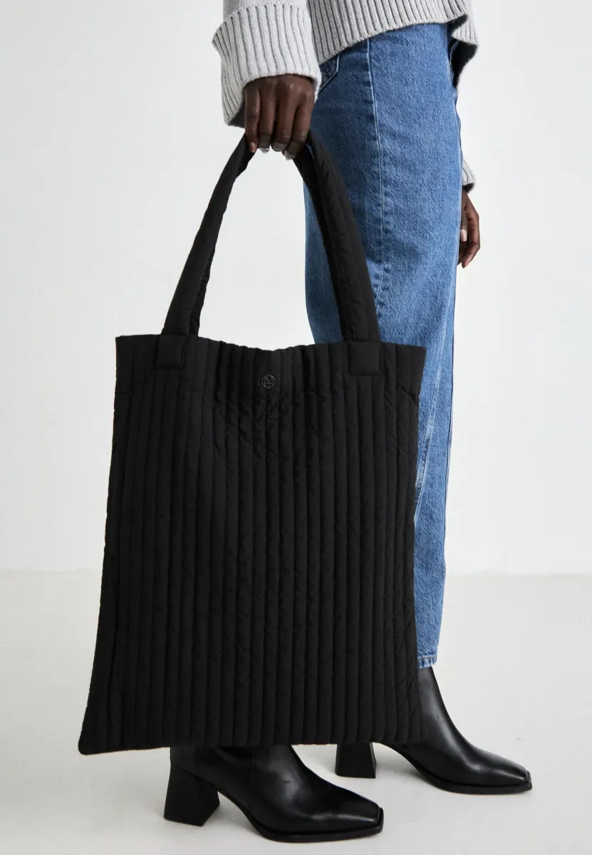 MSCHSIRIA SASJA ICON TOTE BAG KEY - Shopping Bag - black