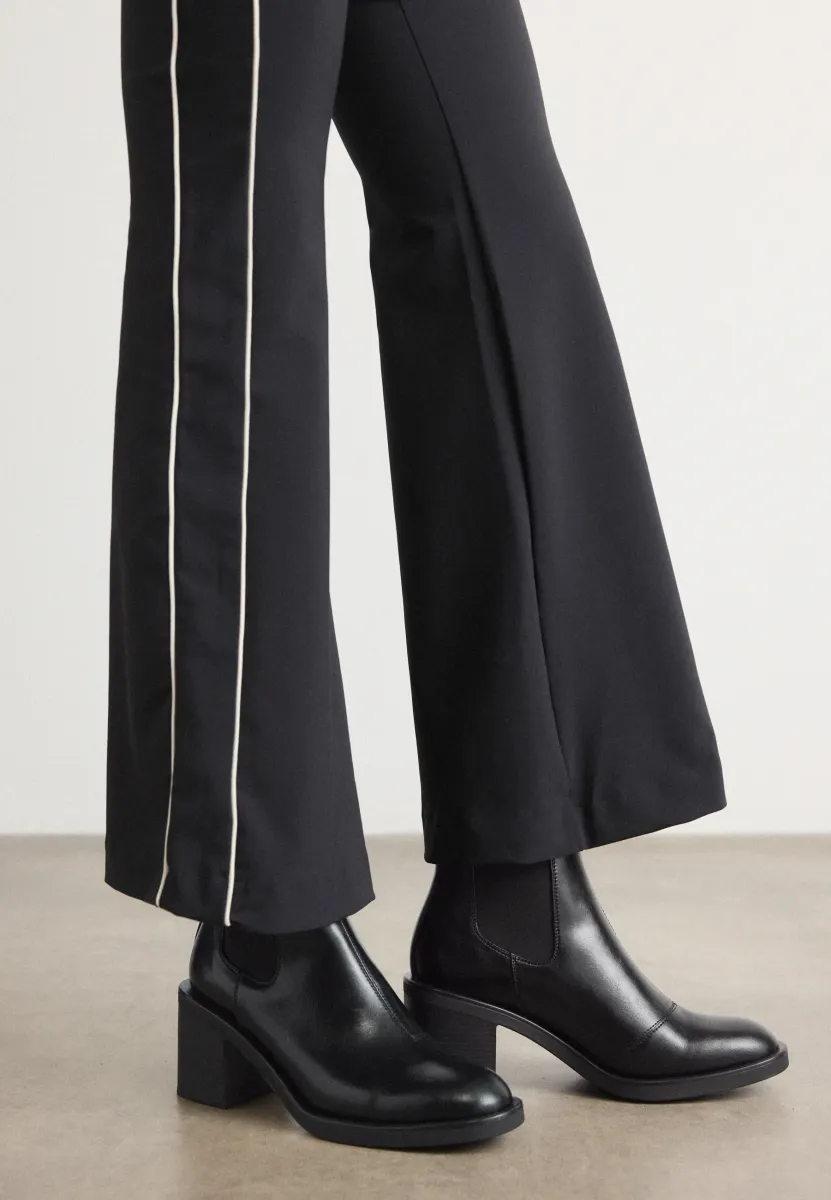 NALIE - High Heel Stiefelette - black