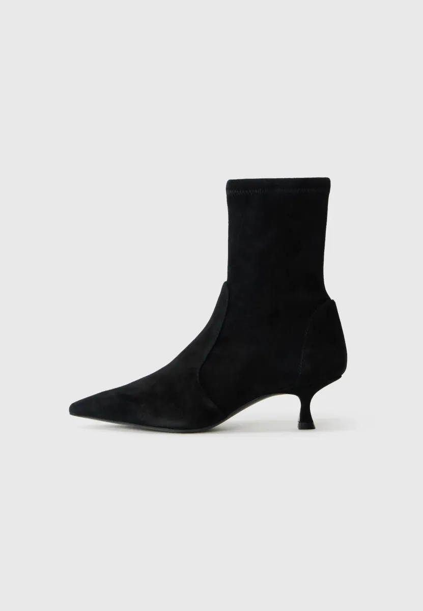 NAOMI - Ankle Boot - black