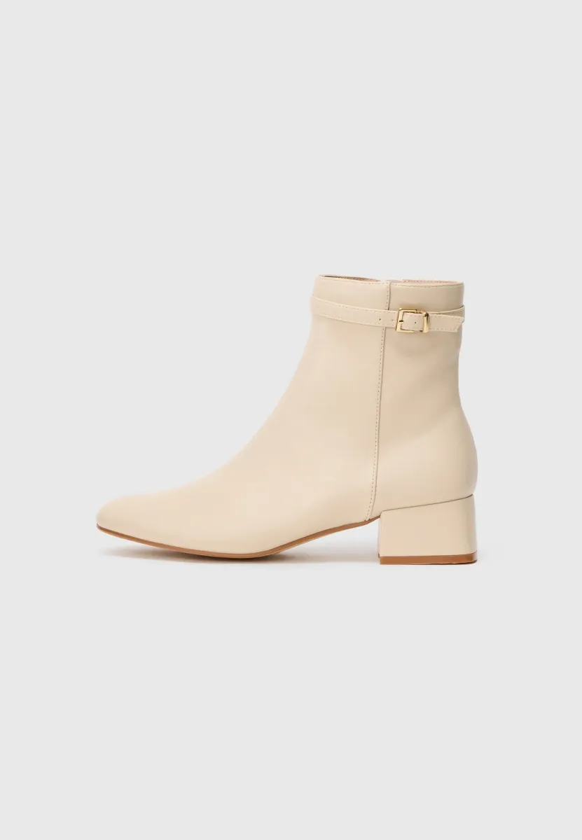NAOMI - Ankle Boot - cream