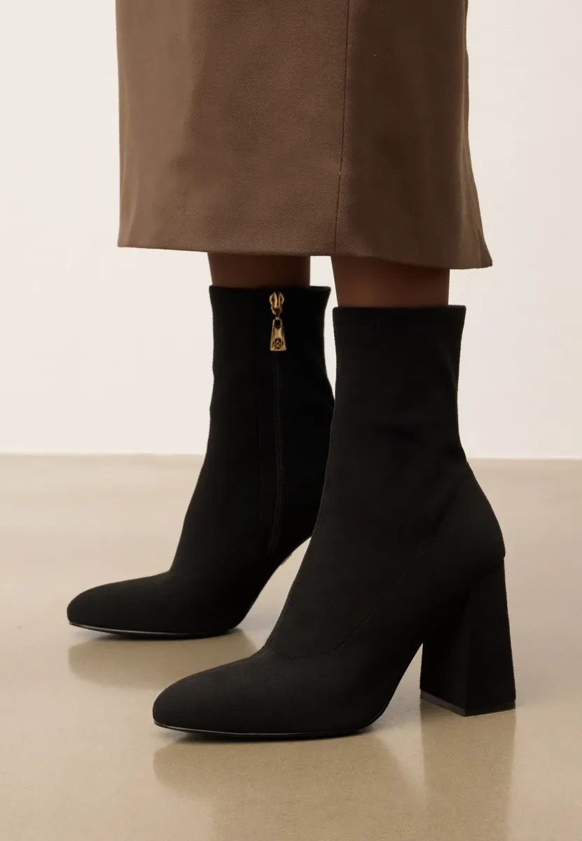 NARYLIN - Stiefelette - black