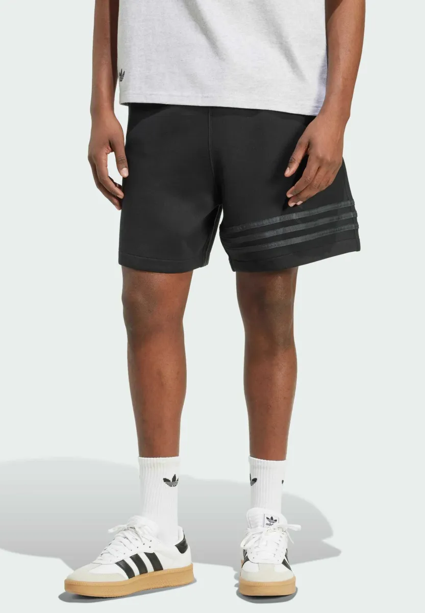 NEUCLASSICS - Jogginghose - black