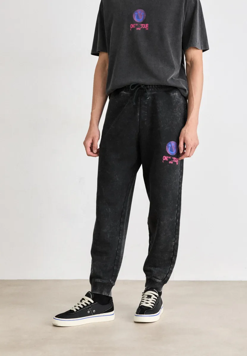 NEVEZ  - Jogginghose - black