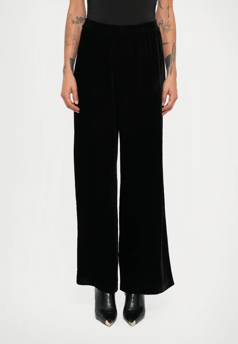 NIBALE - Jogginghose - black