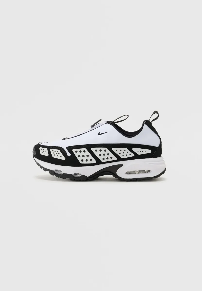 NIKE AIR MAX SNDR - Sneaker low - white/black