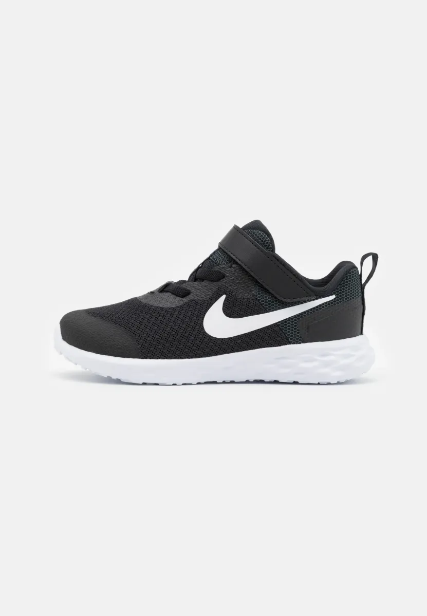 NIKE REVOLUTION 6 (TDV) - Laufschuh Straße - black/white/dark smoke grey