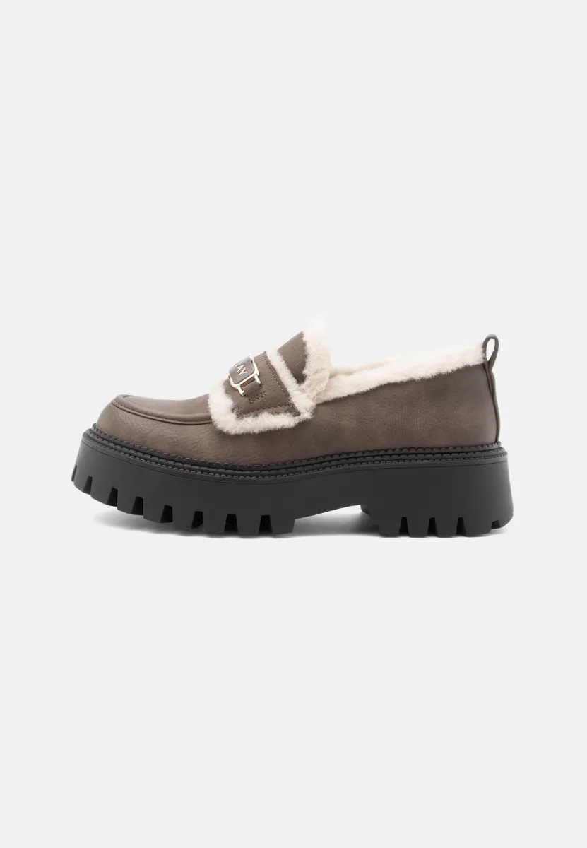 NUMB - Slipper - brown