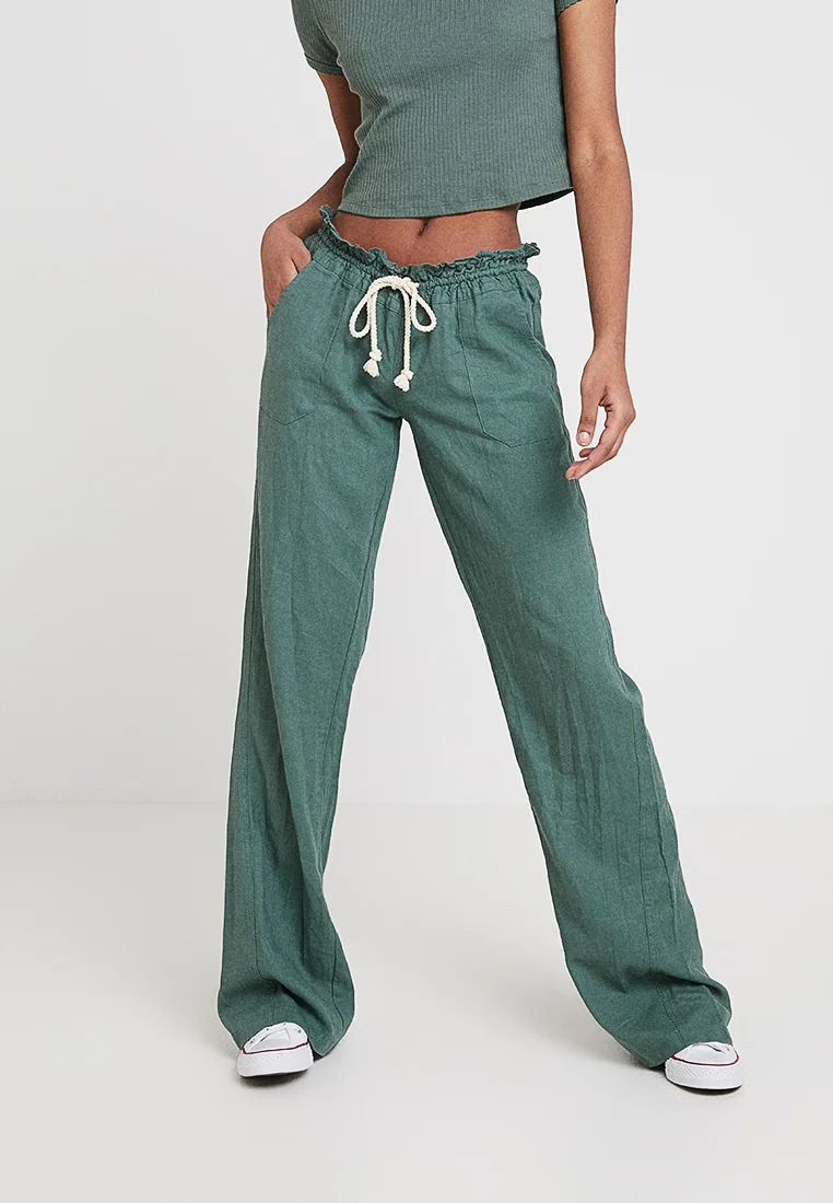OCEANSIDE PANT - Stoffhose - duck green