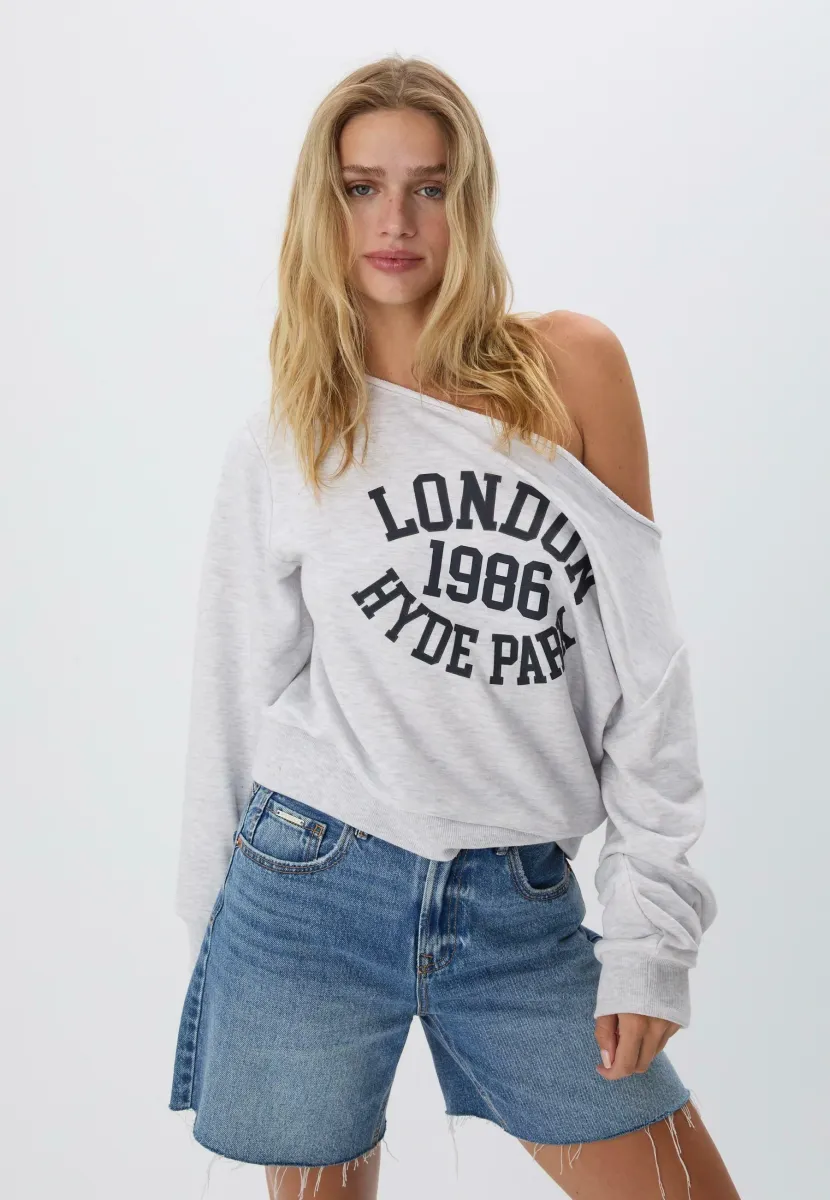 OFF-THE-SHOULDER GRAPHIC - Sweatshirt - grey