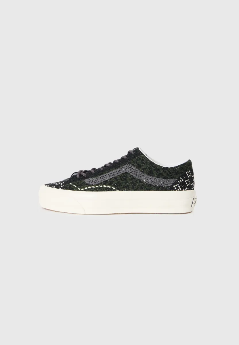 OLD SKOOL 36 UNISEX - Sneaker low - black