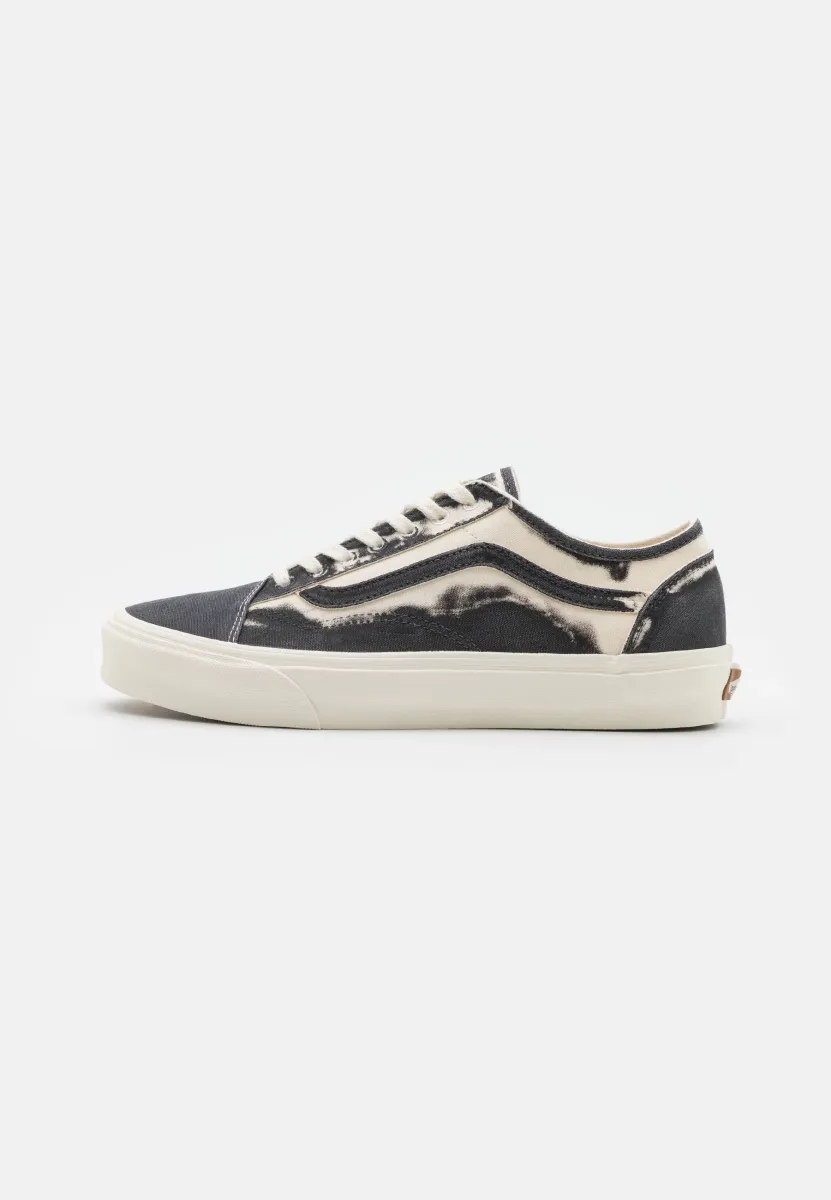 OLD SKOOL TAPERED UNISEX - Sneaker low - asphalt/natural