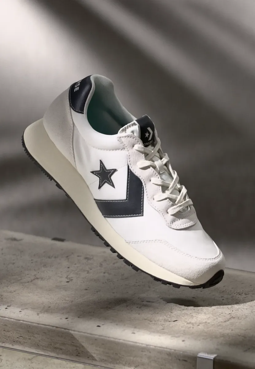 OMEGA TRAINER UNISEX - Sneaker low - vintage white