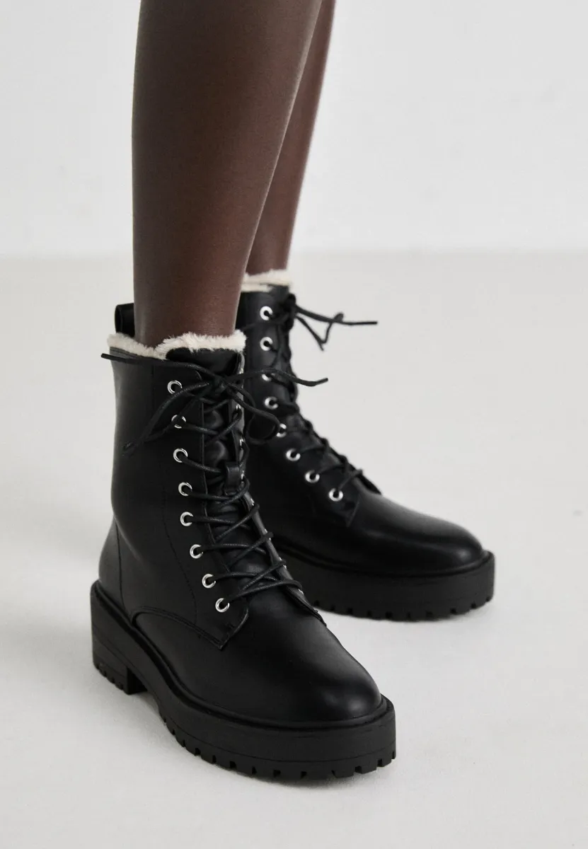 ONLBRANDIE 20 WARM LACE UP  - Schnürstiefelette - black