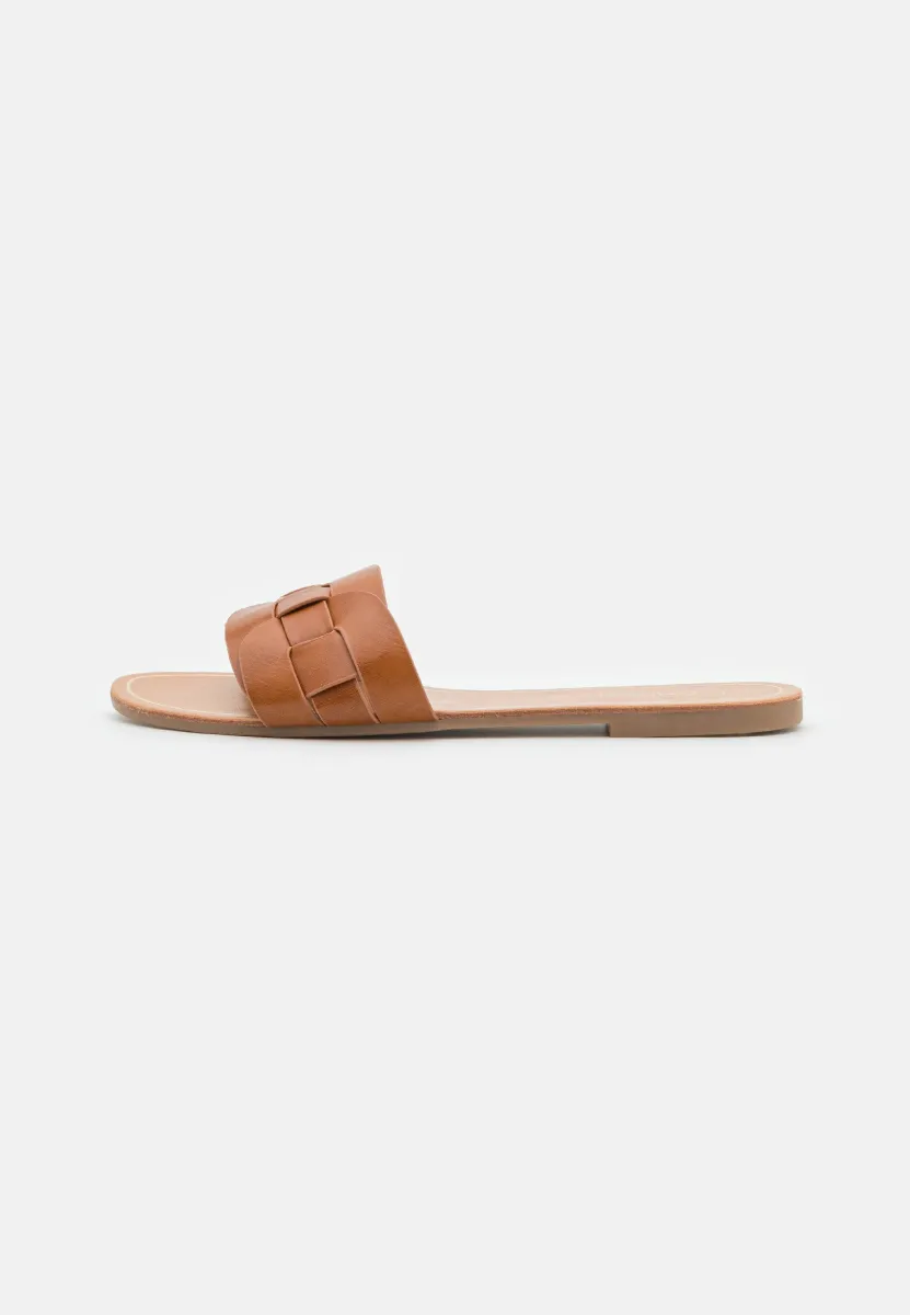 ONLFELI - Pantolette flach - cognac