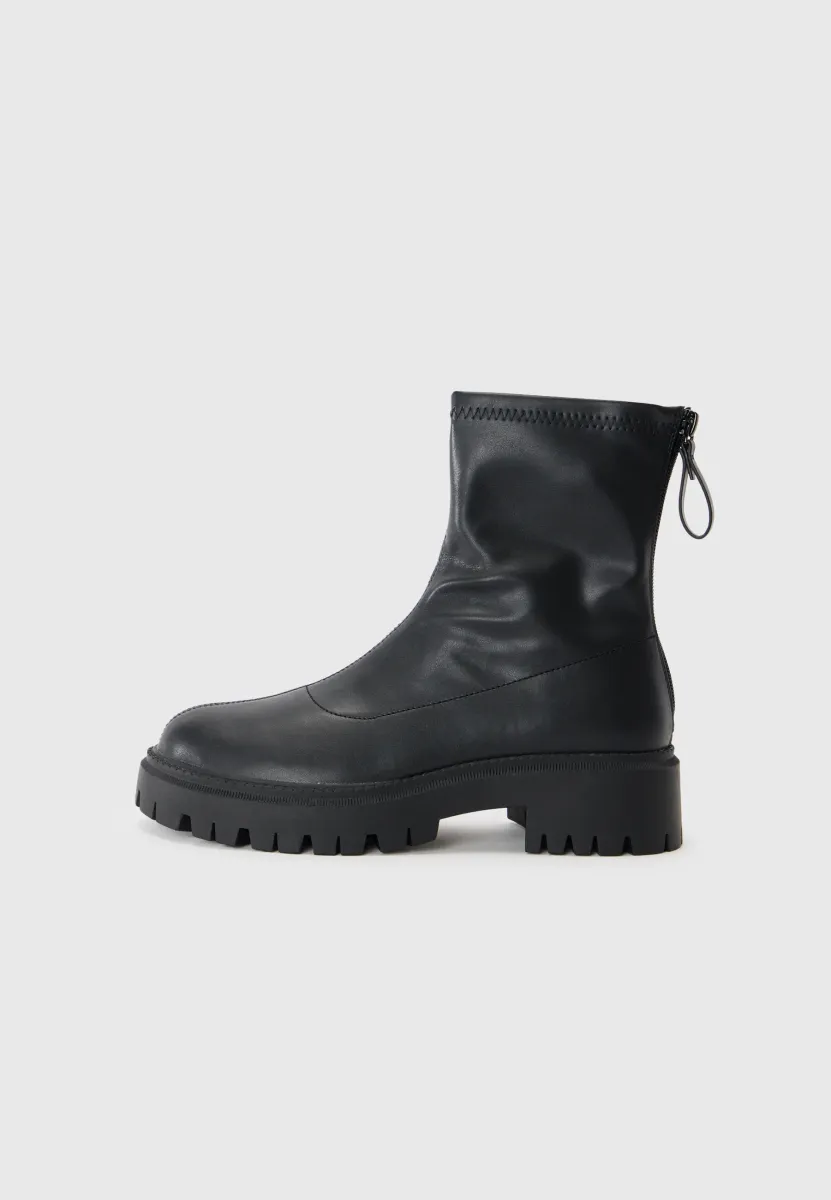 ONLLIZZO - Ankle Boot - black