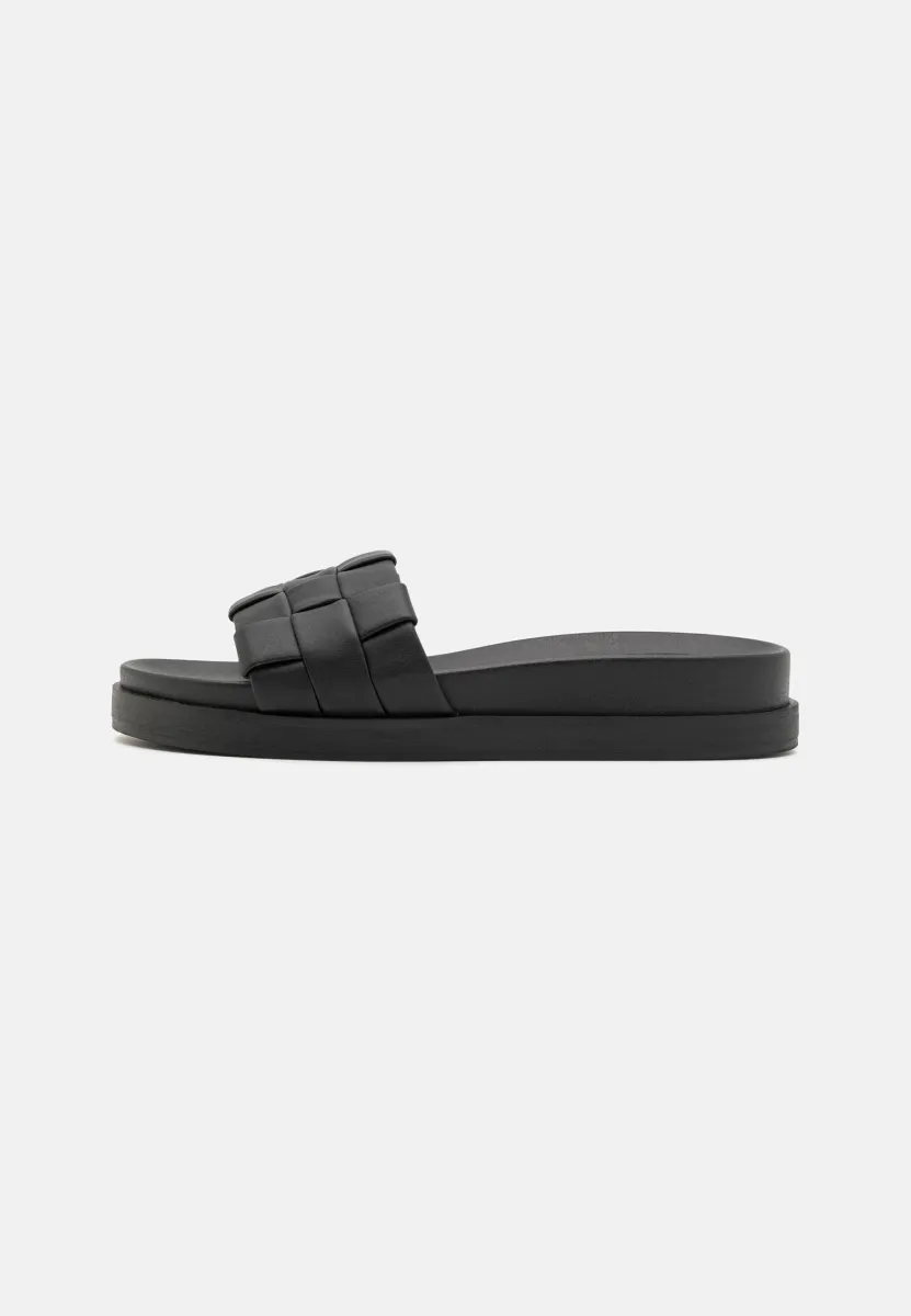 ONLMINNIE - Pantolette flach - black