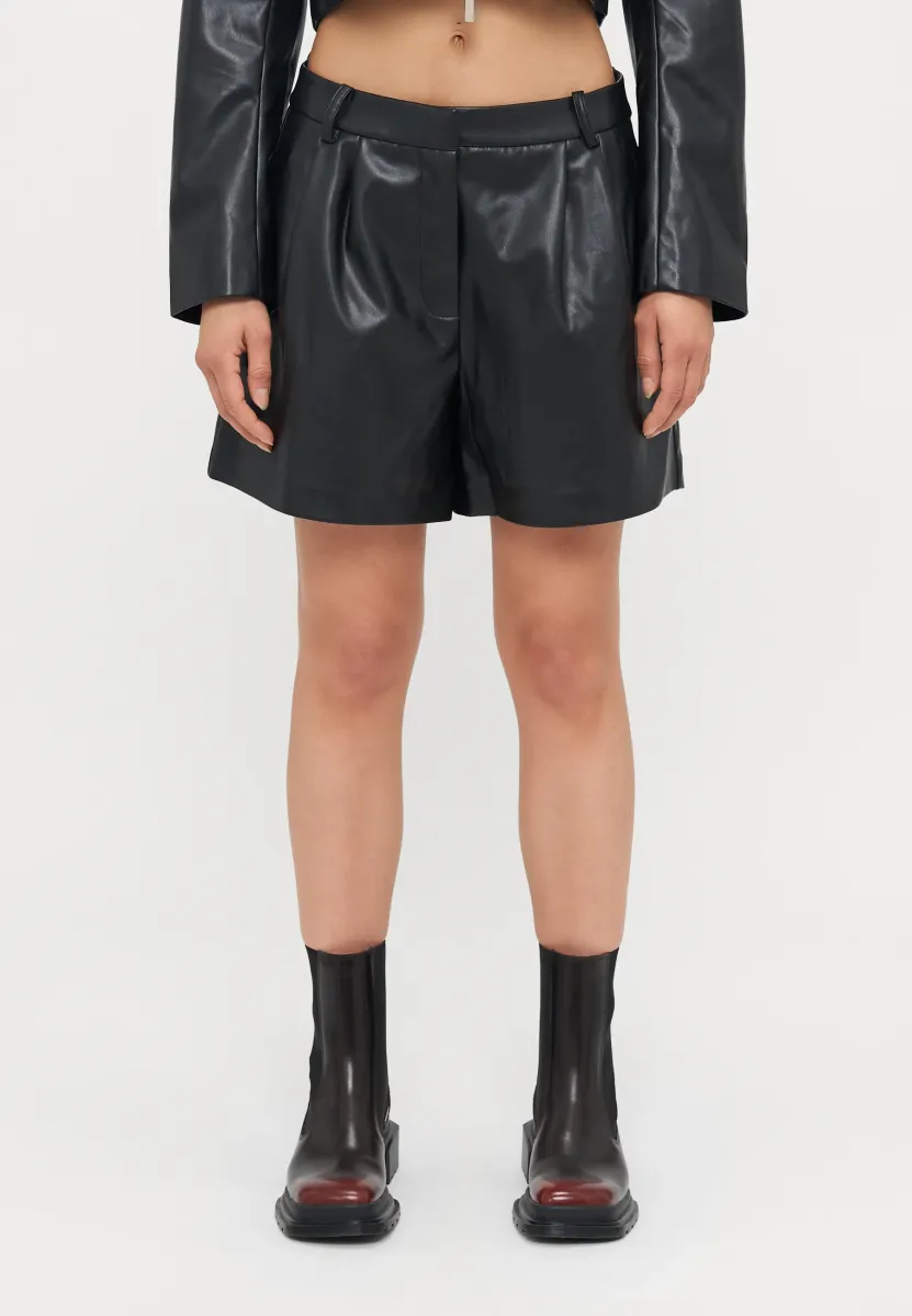 ONLSARAMY - Shorts - black