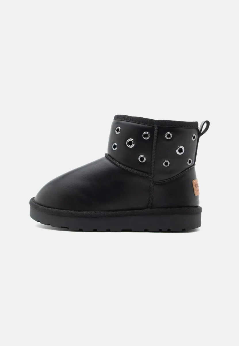 OSAKIS - Stiefelette - black