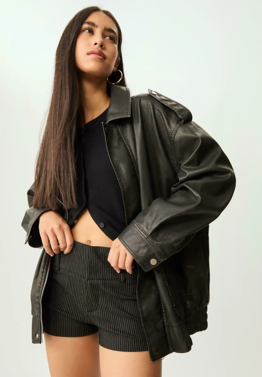 OVERSIZE WITH  - Kurzmantel - black