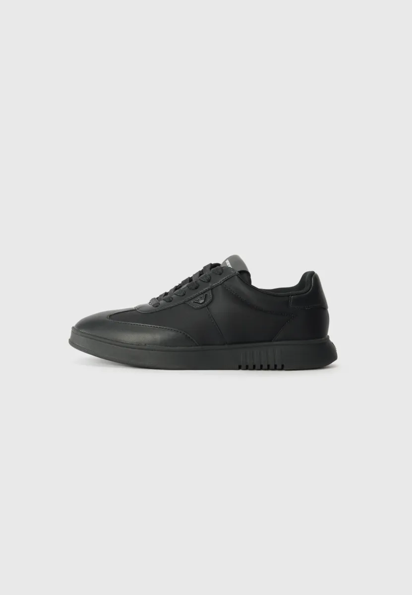 OYSTER - Sneaker low - black