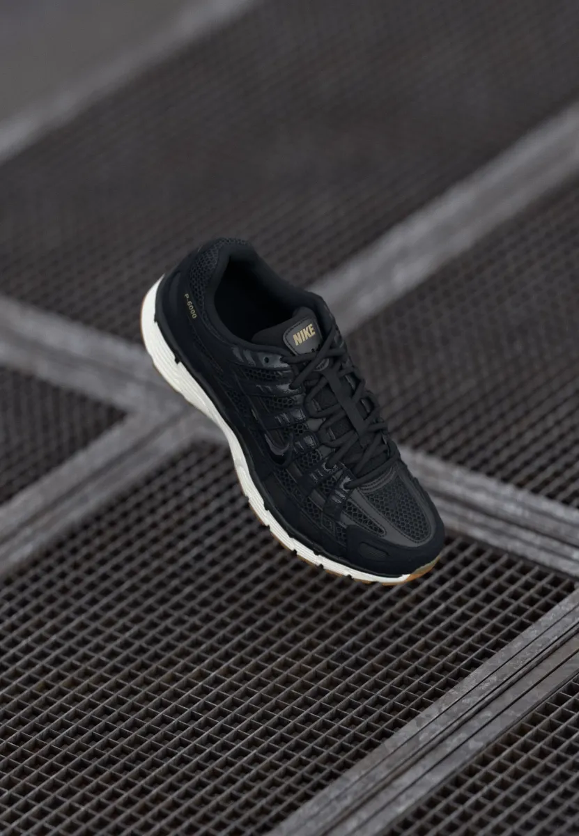 P 6000 - Sneaker low - black/metallic gold-coloured grain/sail