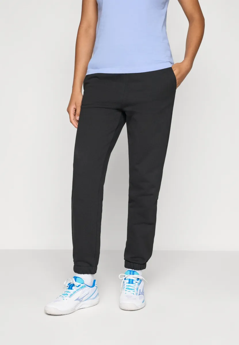 PANT CLASSIC - Jogginghose - black