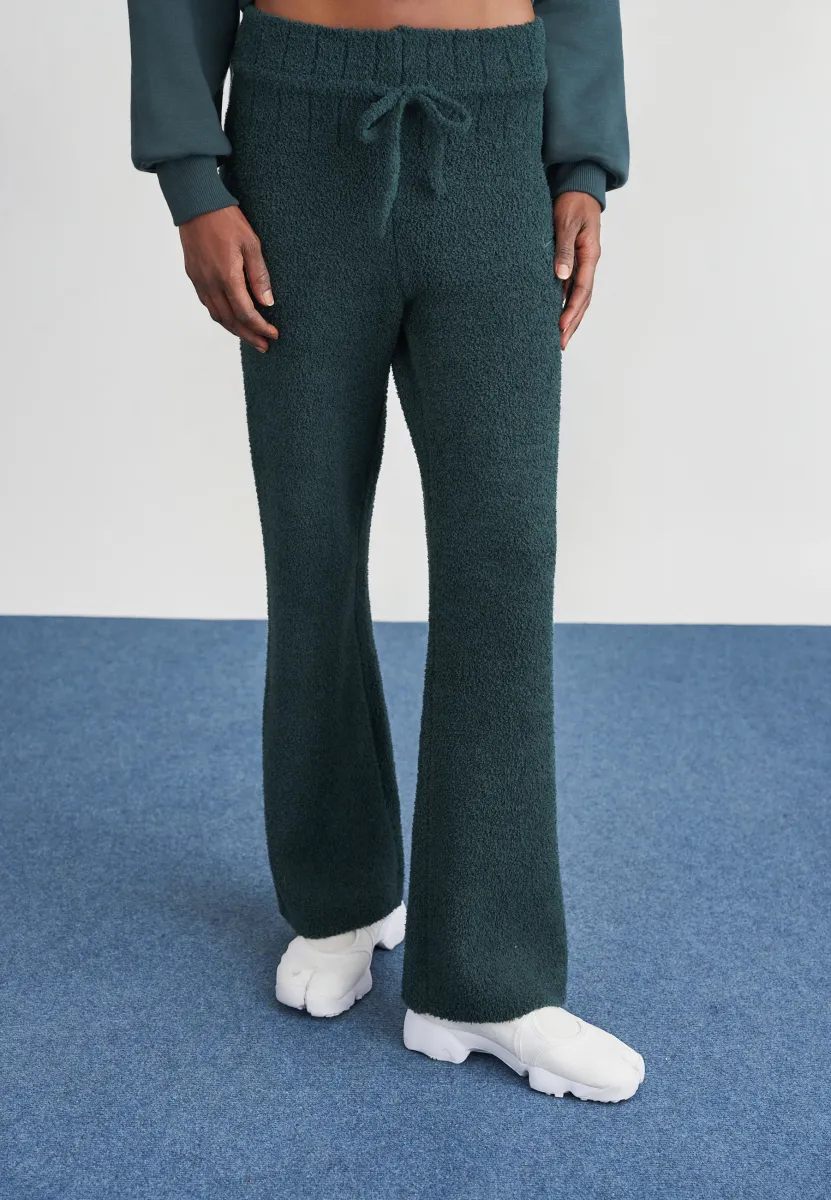 PANT - Jogginghose - seaweed
