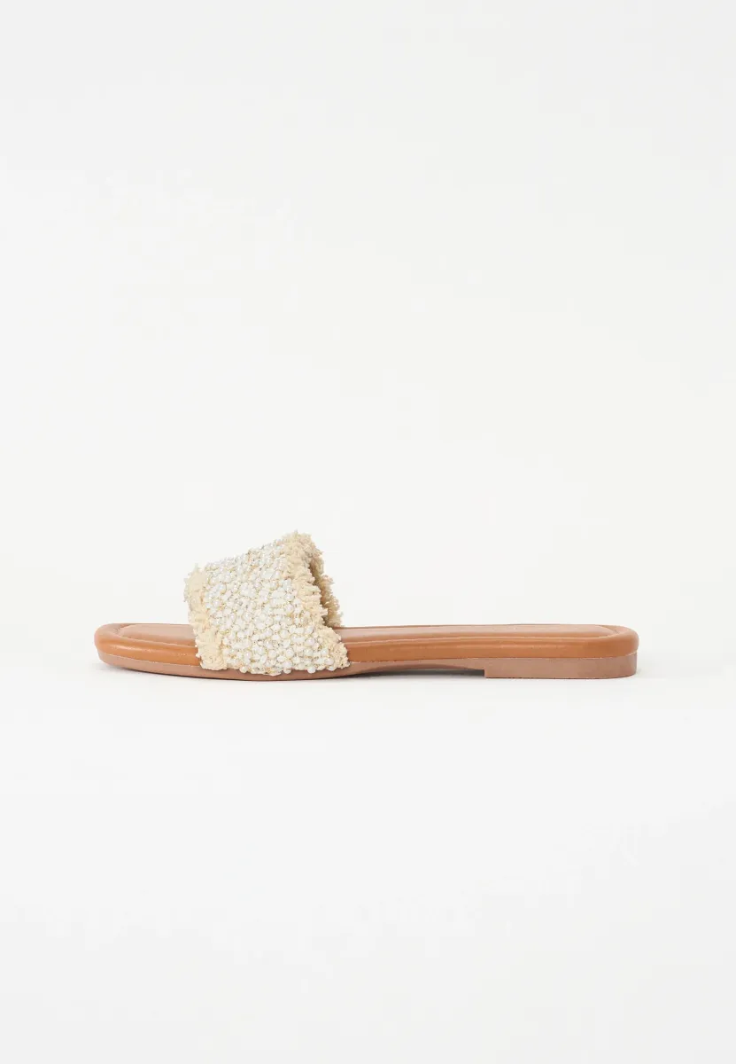 Pantolette flach - beige