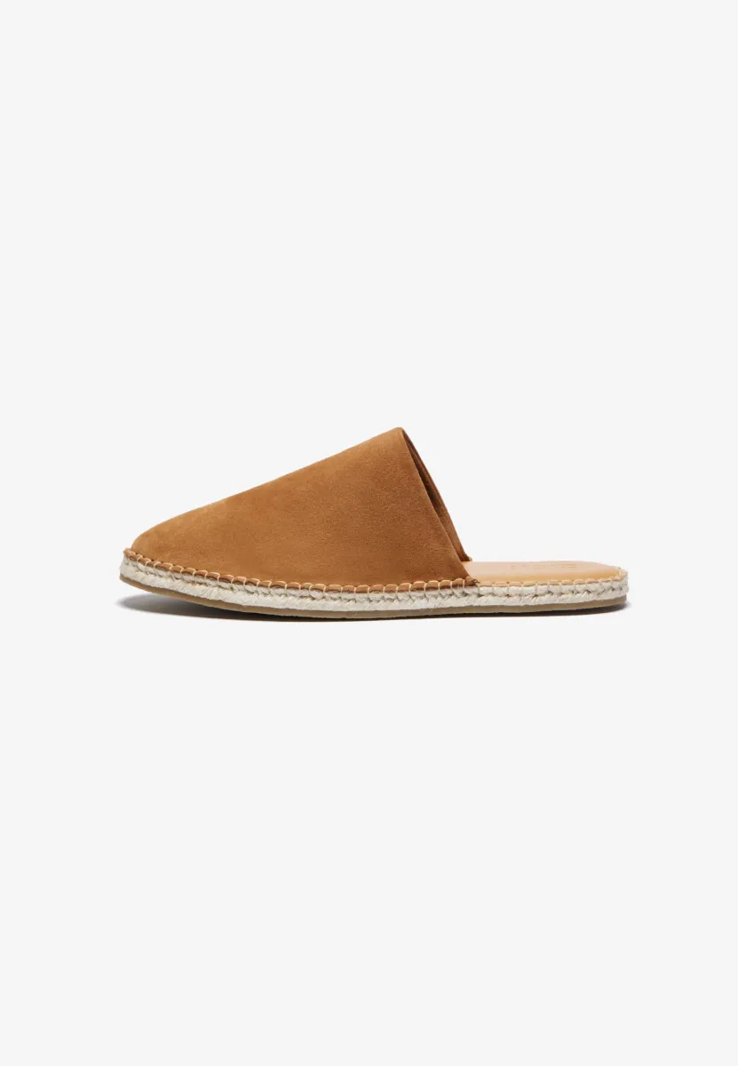 Pantolette flach - caramel