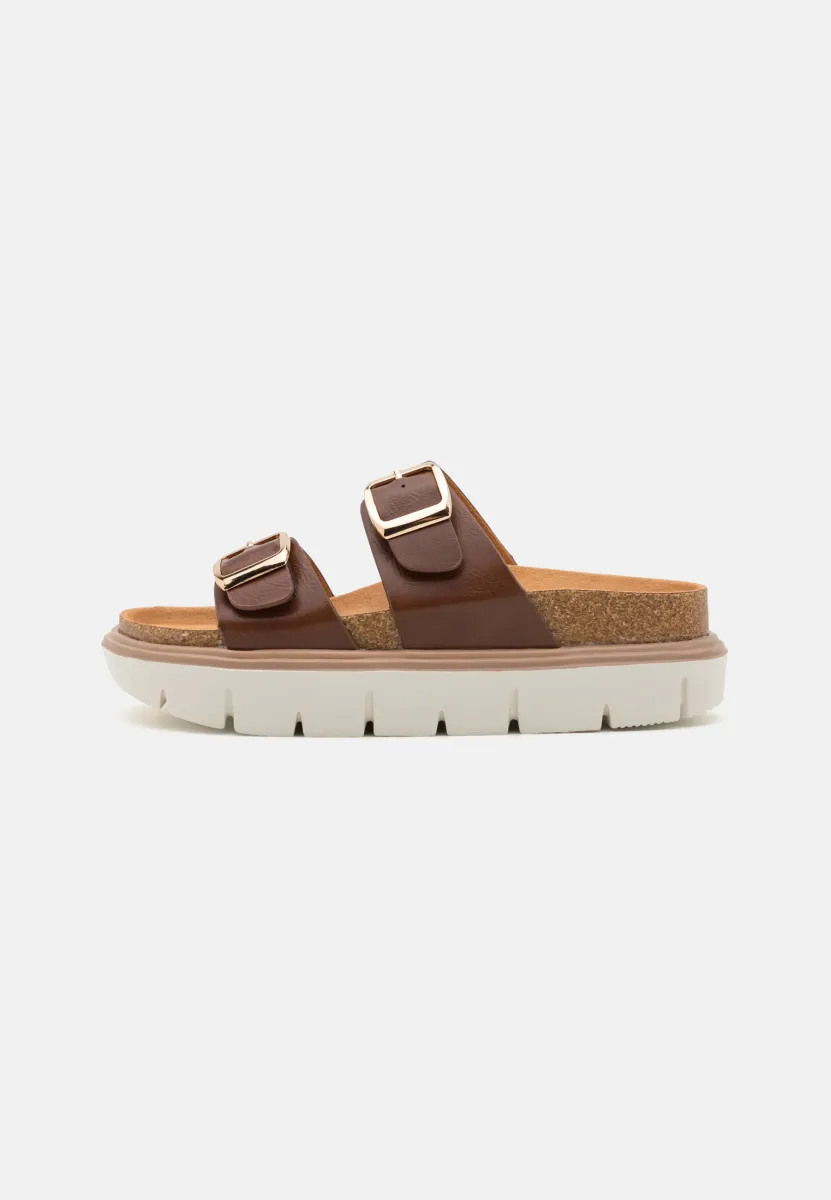 Pantolette flach - cognac